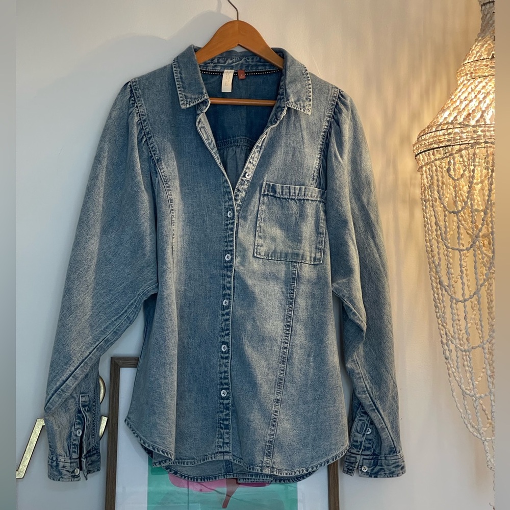 Anthropologie Pilcrc denim shirt, long puffy Sleeve.